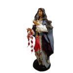 Donna con salumi in terracotta e tessuto - immagine 3