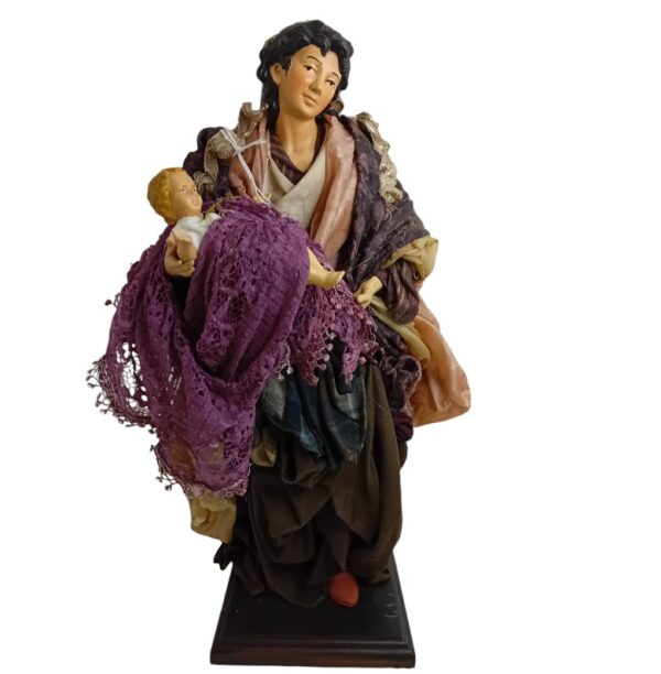 Donna con bimbo in braccio in terracotta vestita 40 cm