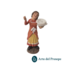 Donna con piatti in mano in Terracotta da 10cm 25/341