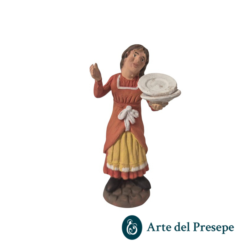 Donna con piatti in mano in Terracotta da 10cm 25/341