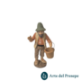 Uomo con cappello e cesta in mano in Terracotta da 7cm 162/26