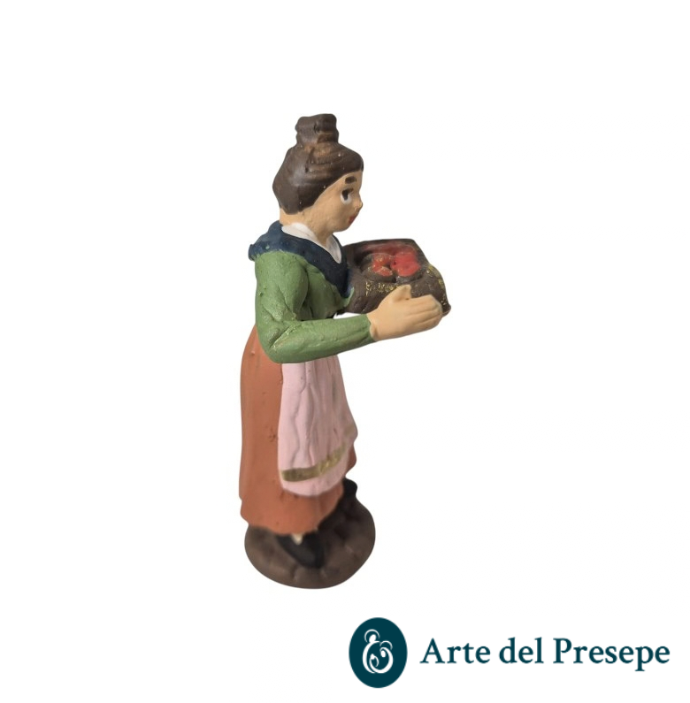 Donna con vassoio di frutta in mano in Terracotta da 7cm 212/26 - immagine 4