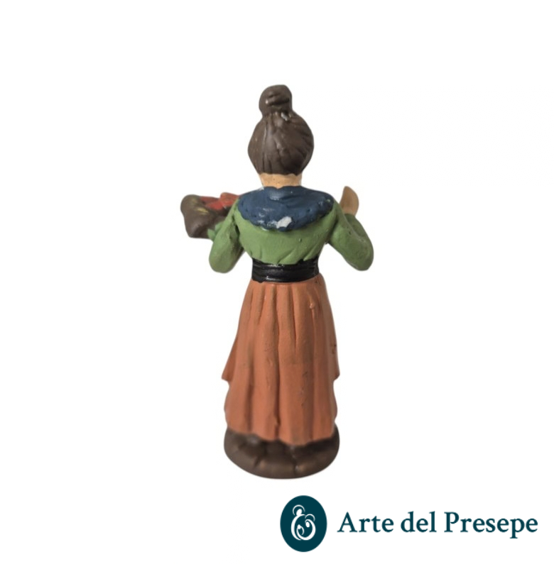 Donna con vassoio di frutta in mano in Terracotta da 7cm 212/26 - immagine 2