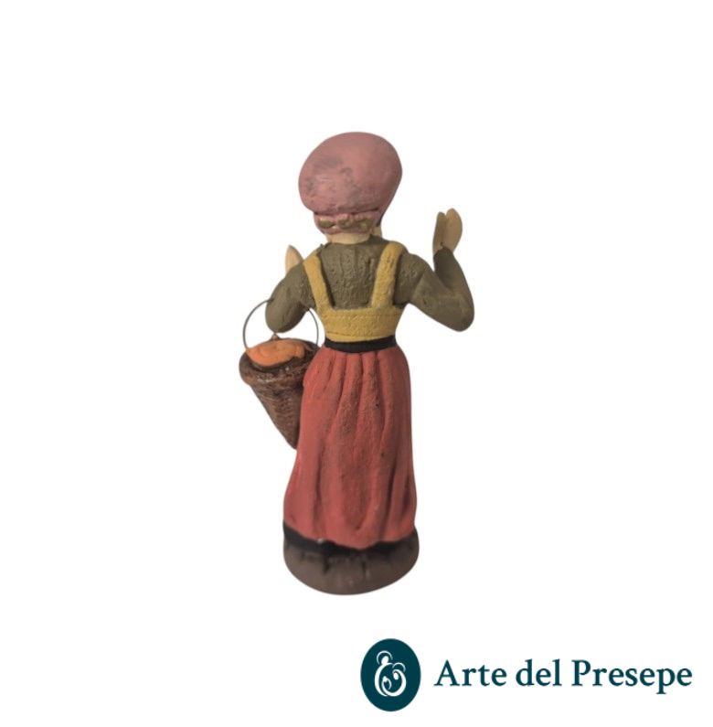 Donna con fascina in mano in Terracotta da 7cm 218/26 - immagine 3