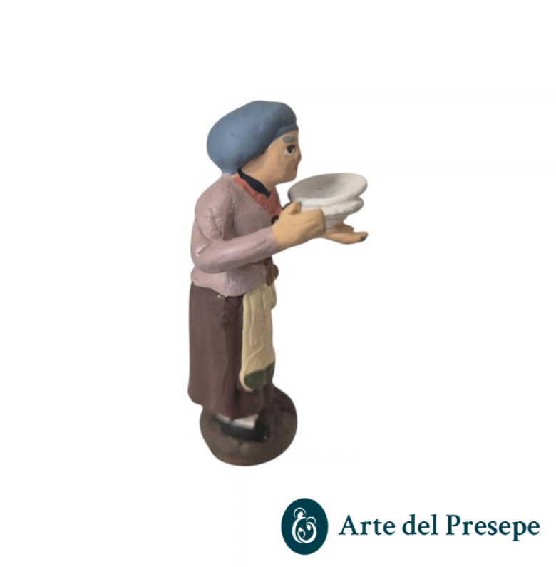 Donna con piatti in mano in Terracotta da 7cm 220/26 - immagine 3