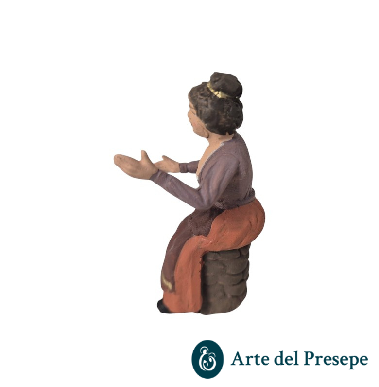 Donna seduta in Terracotta da 10cm 269/26 - immagine 2