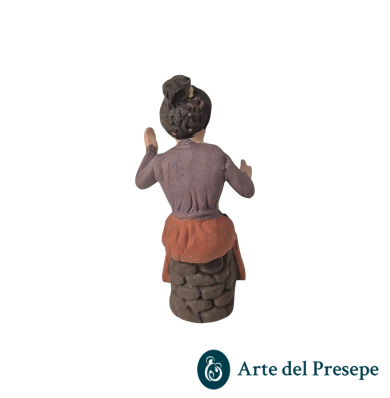 Donna seduta in Terracotta da 10cm 269/26 - immagine 3